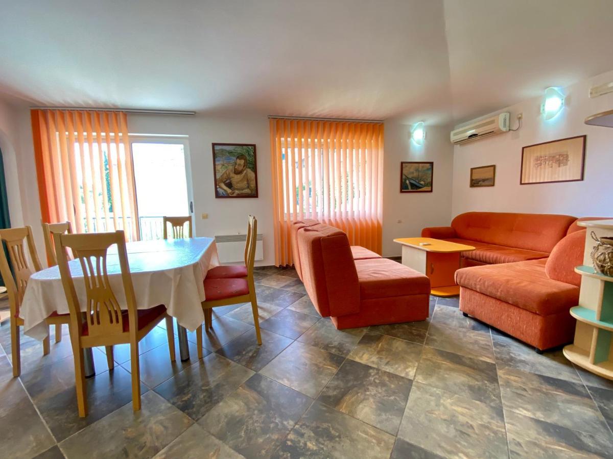 Apartment Palunko *